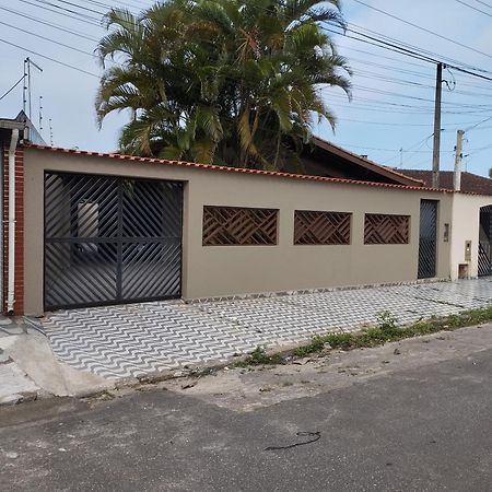 Casa A 50 Metros Da Praia - No Melhor Local Da Pg Villa Praia Grande  Exterior foto